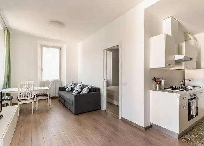 Garibaldi's Комо