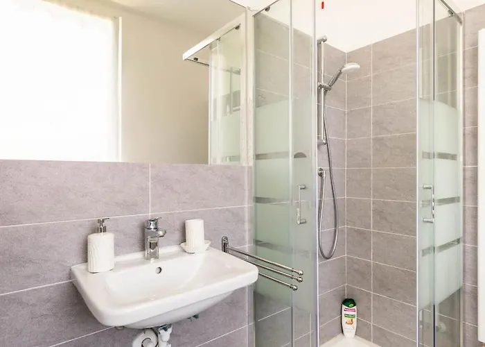 Garibaldi's Апартаменты *